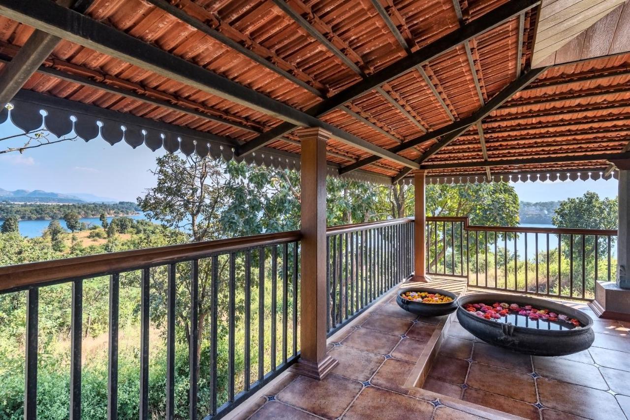 Saffronstays Anantham, Kamshet - Pet-Friendly Lakefront Villa With A Huge Verandah Nethersole Dam Exterior foto